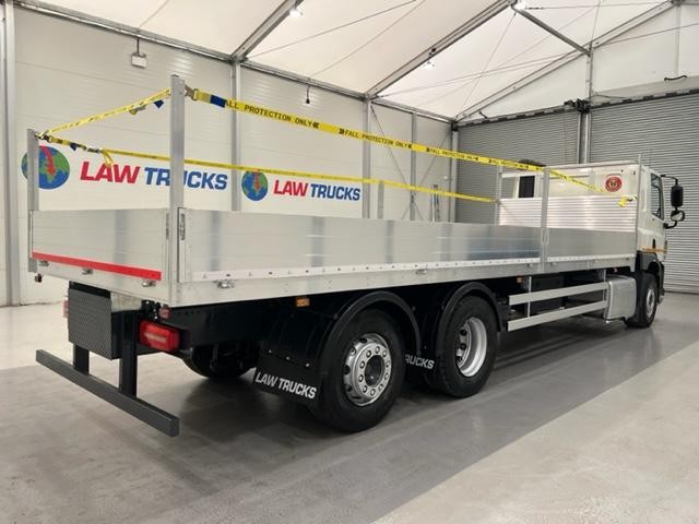 DAFCF 330 6x2 Rear Lift Dropside Scaffolding Truck