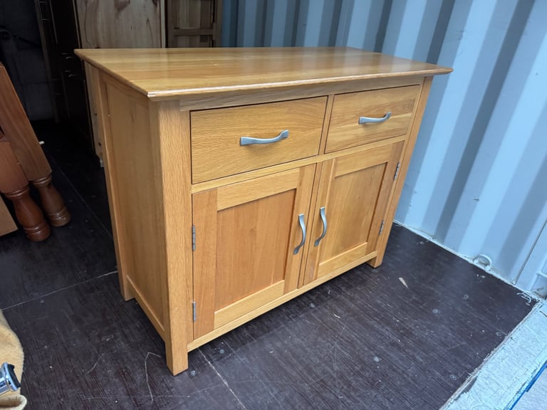 Solid oak sideboard Possible Delivery 