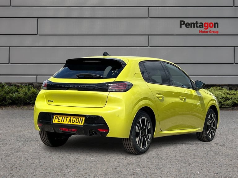  Peugeot 208 1.2 Puretech Allure Hatchback 5dr Petrol Manual Euro 6 s/s 100 Ps