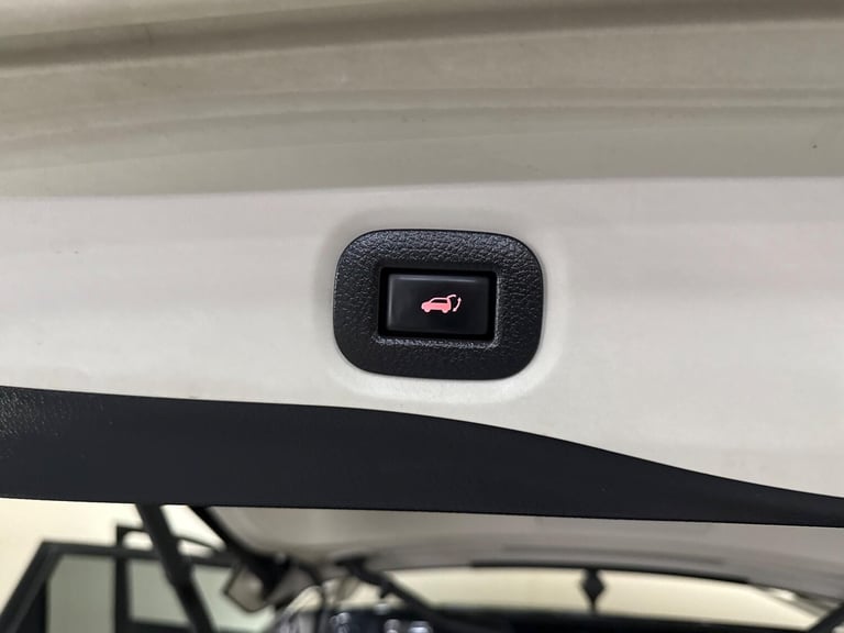 2015 Nissan X-Trail 1.6 dCi n-tec Euro 5 (s/s) 5dr ESTATE Diesel Manual