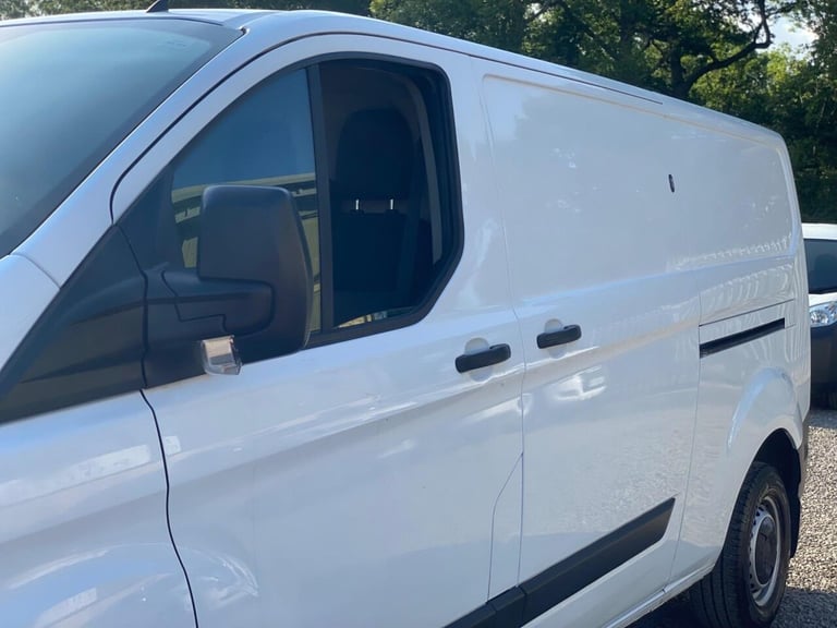 2018 Ford Transit Custom 2.0 TDCi 130ps Low Roof Van PANEL VAN DIESEL Manual
