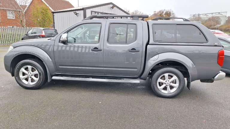 NISSAN NAVARA 2.5 dCi Tekna 2016