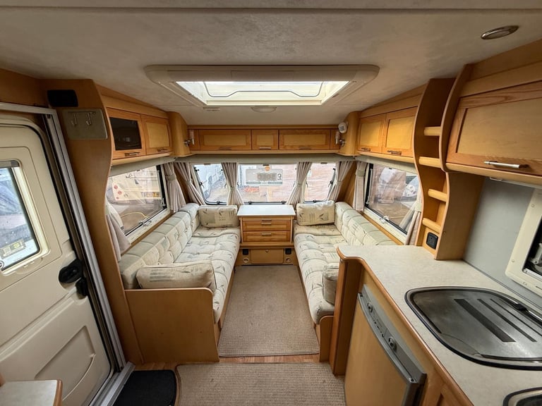 Elddis Odyssey 544 Fixed Bed Side Washroom