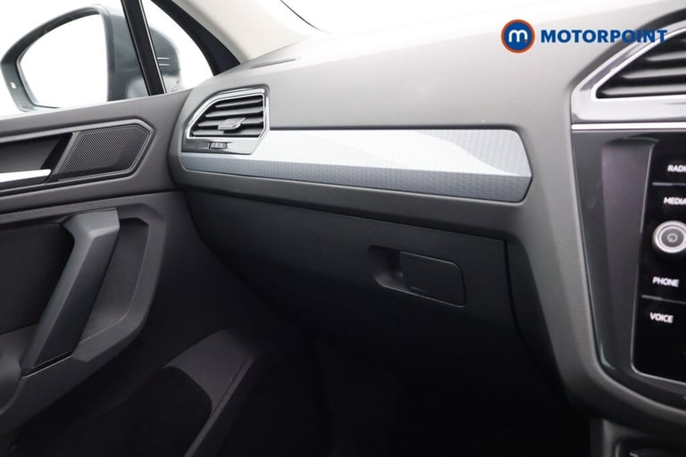 2022 Volkswagen Tiguan 1.5 TSI 150 Life 5dr DSG SUV Petrol Automatic
