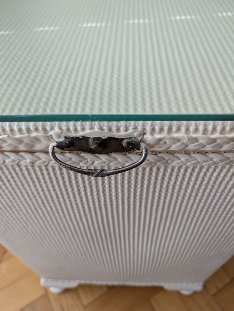 Lloyd Loom laundry basket 