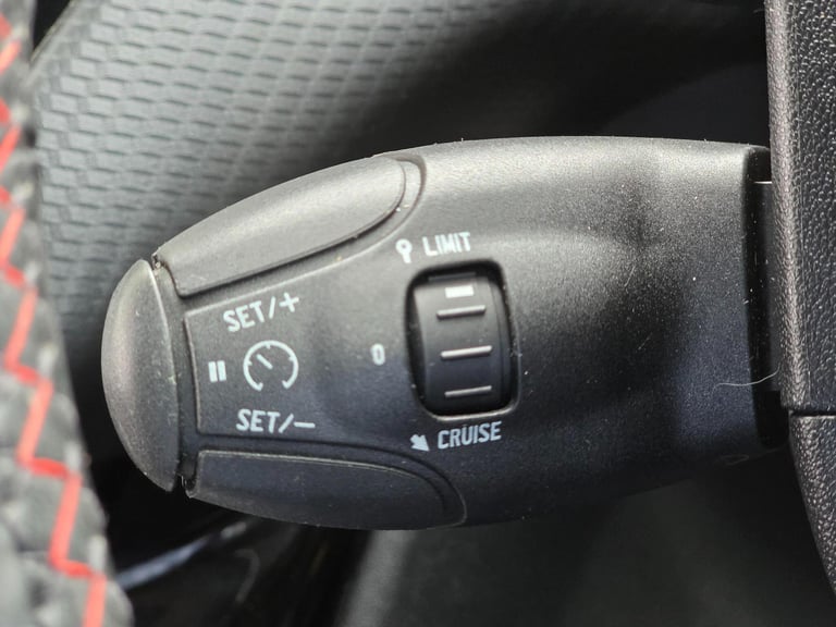 2019 Peugeot 208 1.2 PureTech GPF GT Line EAT Euro 6 (s/s) 5dr HATCHBACK Petrol Automatic