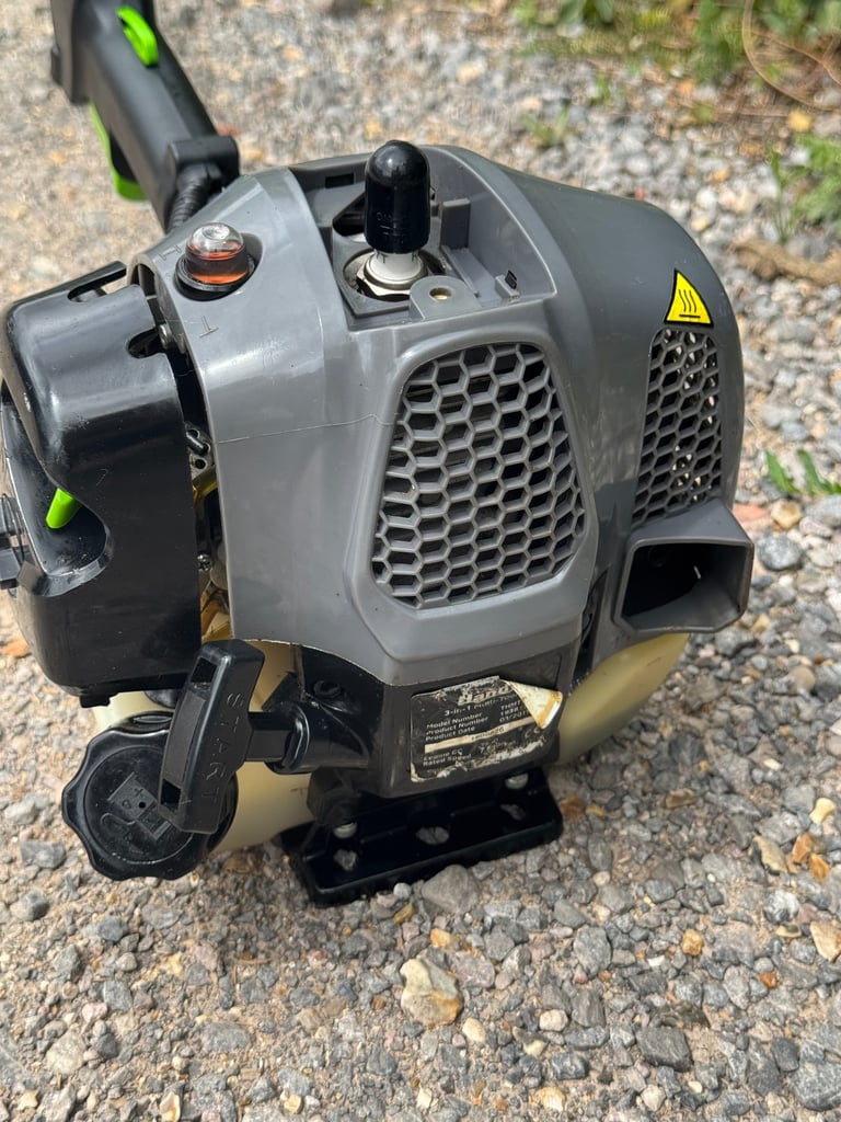 Petrol strimmer good working order 