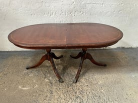 Vintage Oval Extending Dining Table with Pedestal Legs and Claw Feet 