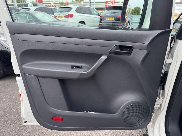 2015 Volkswagen Caddy 1.6 TDI BlueMotion Tech C20 Trendline DSG L1 H1 4dr PANEL VAN Diesel Automatic
