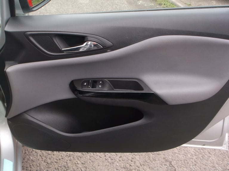 2017 Vauxhall Corsa 1.4 ecoFLEX SE 5dr HATCHBACK Petrol Manual