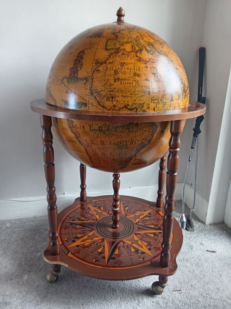 image for Drinks Globe Great condition