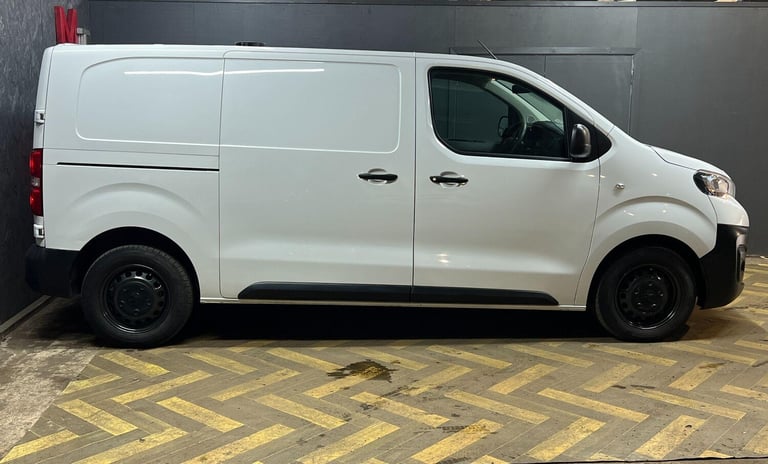 2020 Peugeot Expert 1400 2.0 BlueHDi 120 Professional Van PANEL VAN DIESEL Manual