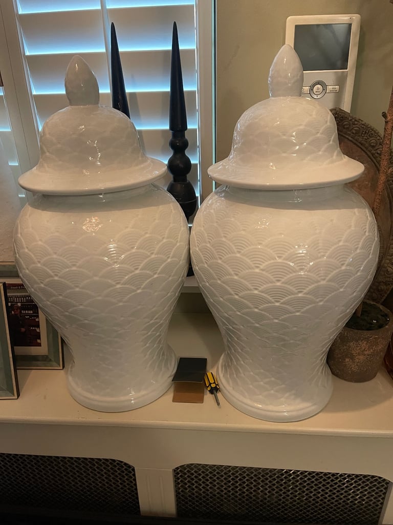 Stunning Decorative Oversized Scalloped White Ginger Jars