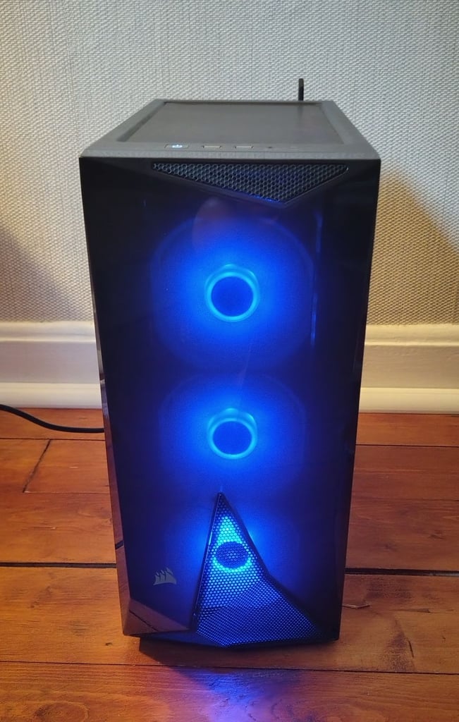 Gaming PC - Ryzen 5800X, 32GB DDR4, RTX 4060 Ti 16GB, 2.5TB