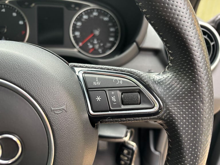AUDI A1 1.4 TFSI S line 2011