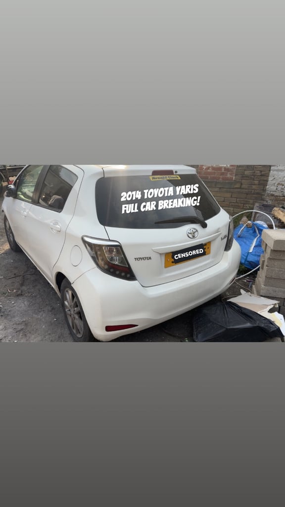 2014 Toyota Yaris Full Car Breaking!