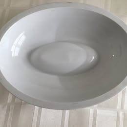 Evesham Gold Game casserole dish (very big)