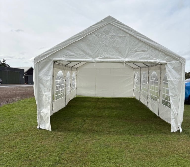 Party tent/ Marquee