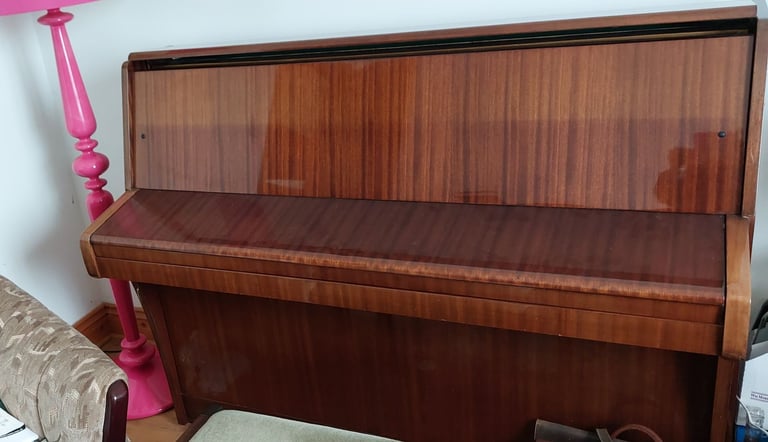 Kemble piano 