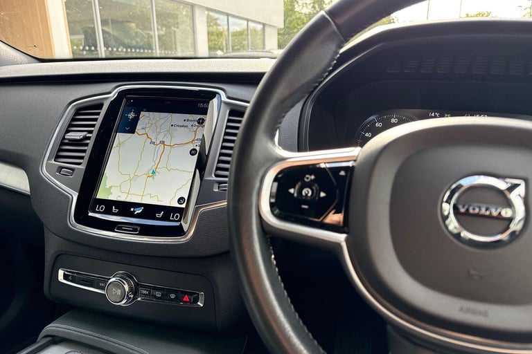 2021 Volvo XC90 2.0 B5 MHEV Momentum SUV 5dr Diesel Hybrid Auto 4WD Euro 6 (s/s) (235 ps) ESTATE ...