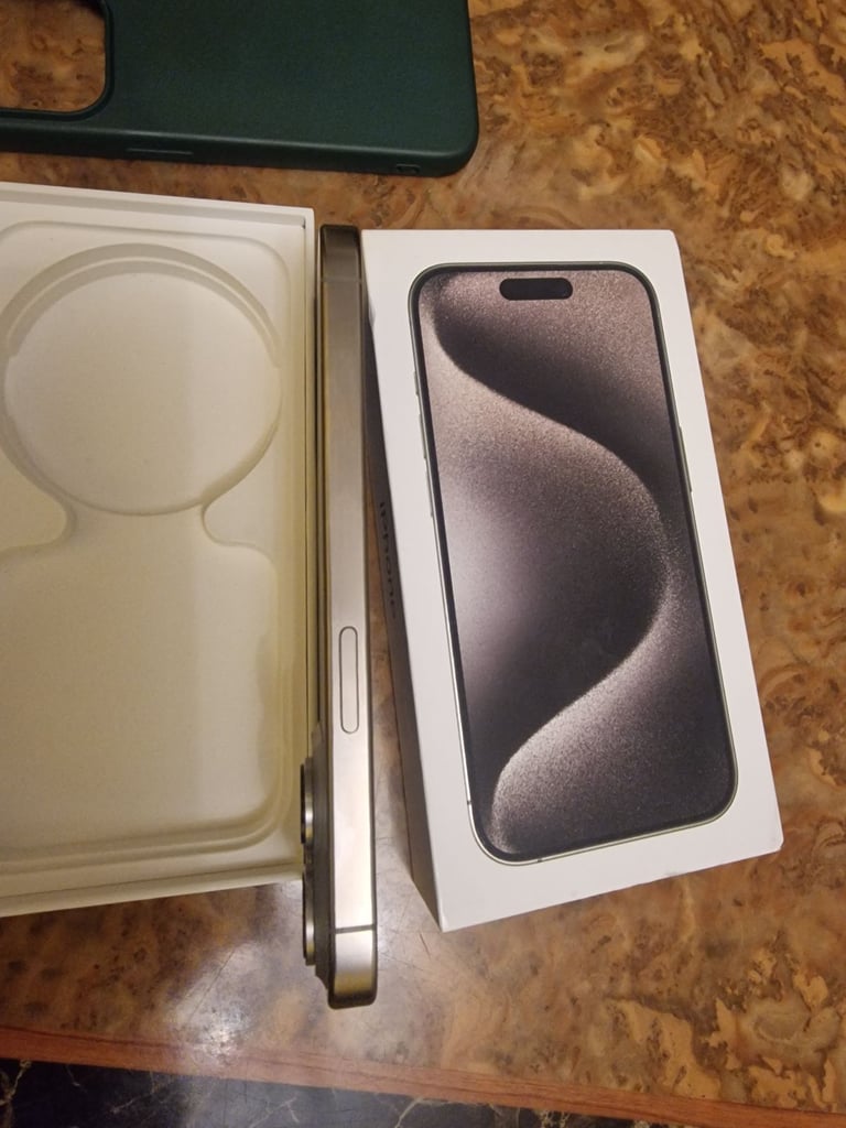 Iphone 15 pro 256gb mint 