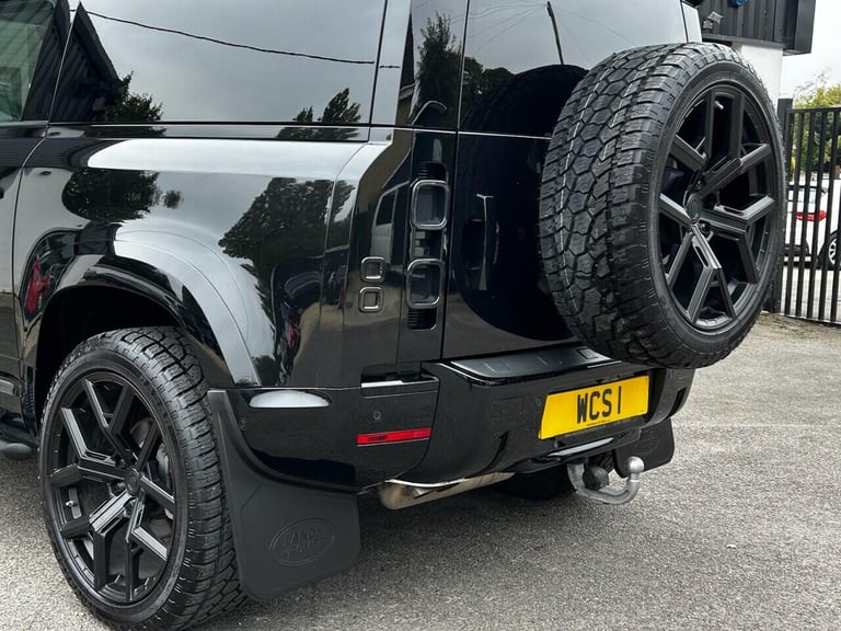 2023 Land Rover Defender 3.0 D250 MHEV HSE Hard Top SUV 3dr Diesel Auto 4WD SWB Euro 6 (s/s) (250...