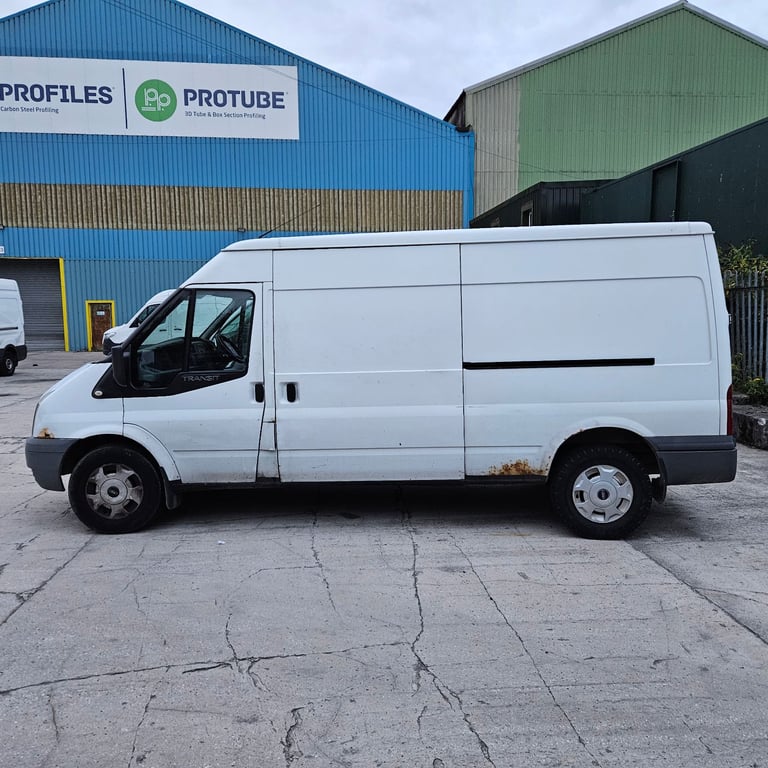 2.4 2010 Transit - Spares or Repairs