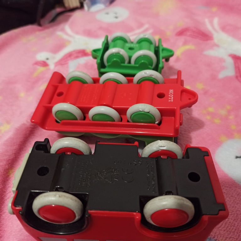 Thomas the tank engine plastic toy bundle set - please read description