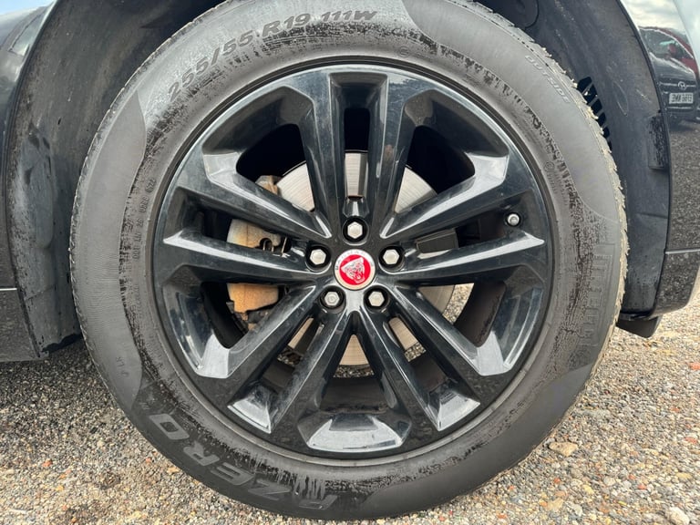 2019 Jaguar F-Pace 2.0d R-Sport 5dr Auto ESTATE DIESEL Automatic