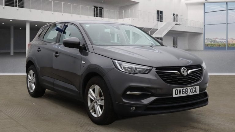 2019 Vauxhall Grandland X 1.2 Turbo SE 5dr HATCHBACK Petrol Manual