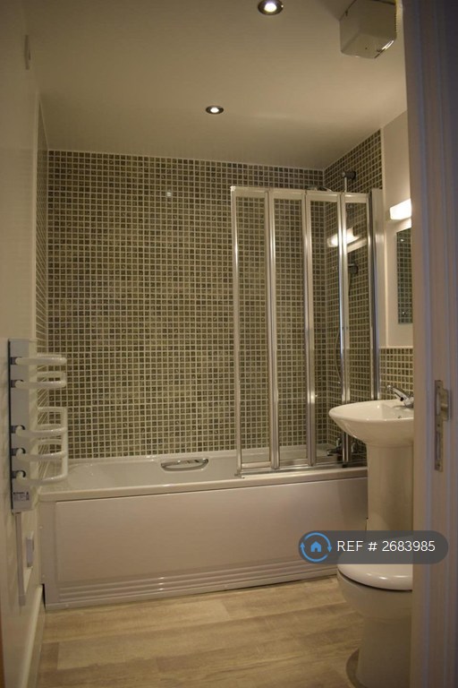 2 bedroom flat in Jenner House, Nottingham, NG3 (2 bed) (#2683985)