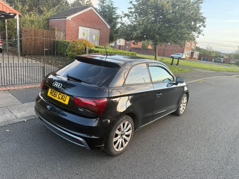 Audi, A1, Hatchback, 2011, Manual, 1598 (cc), 3 doors
