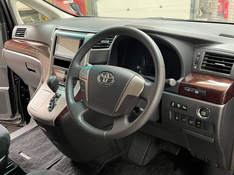 2013 13 TOYOTA VELLFIRE 3.5 V6 Z AUTOMATIC 8 SEATER - FRESH JAPANESE IMPORT