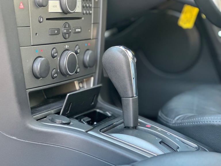 2009 Vauxhall Vectra 1.9 CDTi 16v Elite 5dr HATCHBACK Diesel Automatic