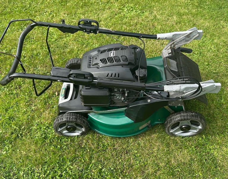 Atco Quattro 4in1 petrol lawnmower 21”cut Selfdrive 196cc mower £850 New