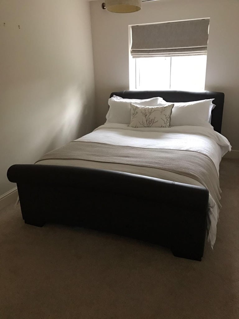 image for ROOM TO RENT