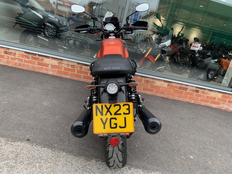 Moto Guzzi V7 STONE - ONE OWNER - 2 YEAR WARRANTY