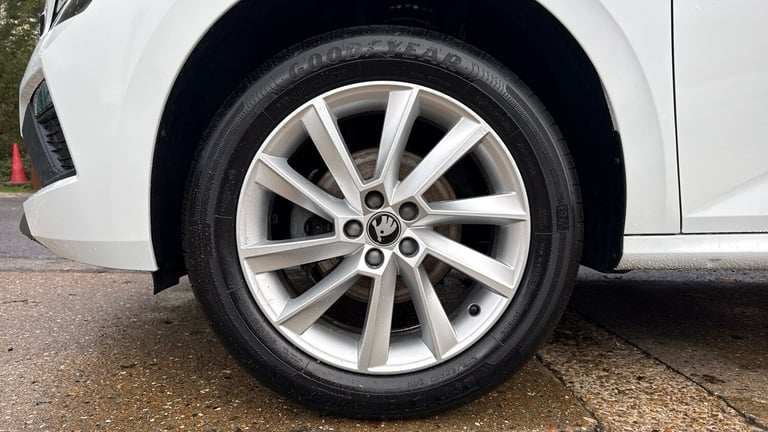 2025 Skoda Kamiq 1.0 TSI 95hp SE Edition 5dr Manual with ECC  Rear  Petrol