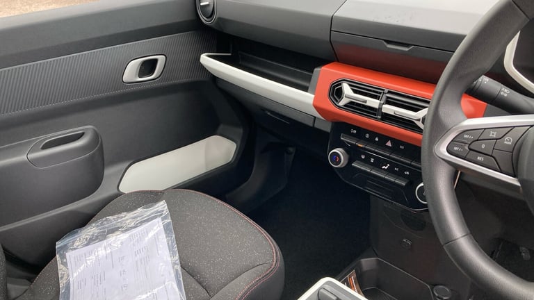 2025 Dacia Spring 27kWh Expression 65 48kW 5dr Auto Electric Hatchback Hatchback Electric Automatic