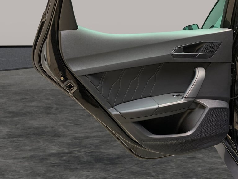 2024 Cupra Leon 1.4 eHybrid 12.8kWh VZ2 Design Edition Hatchback 5dr Petrol Plug-in Hybrid  Hatch...