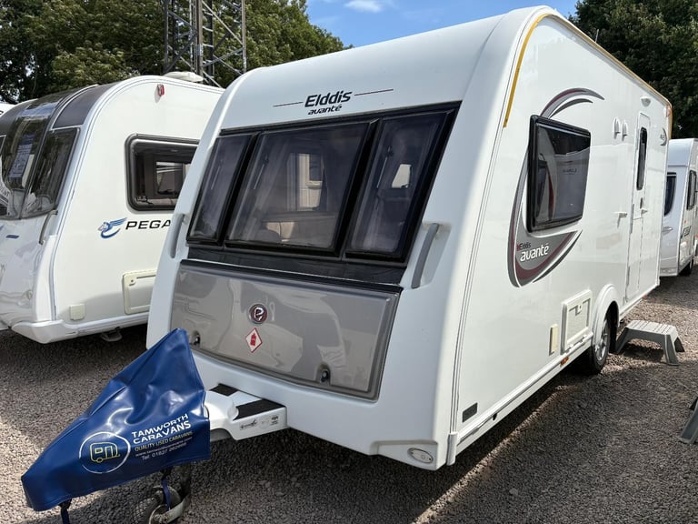 ELDDIS AVANTE 462 - 2 BERTH CARAVAN WITH END WASHROOM AND MOTORMOVER