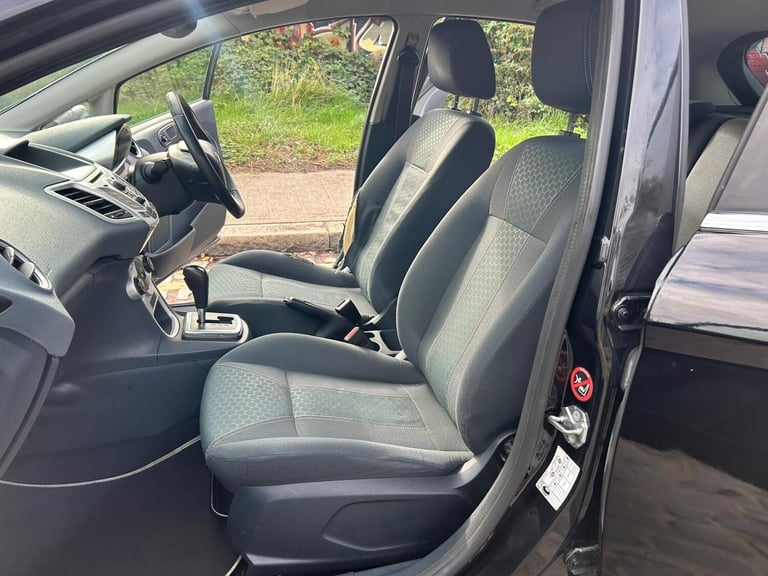 2009 Ford Fiesta 1.4 Titanium 5dr Auto HATCHBACK Petrol Automatic