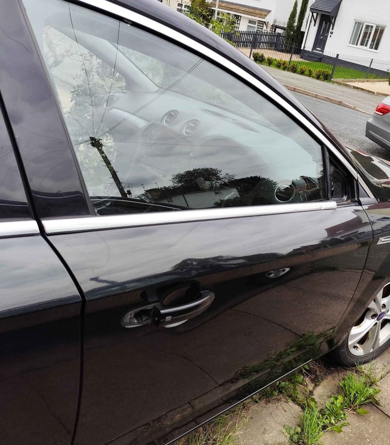 BREAKING  Ford Mondeo Titanium Business Edition Mk4 2.0 Diesel 2014 Black Panther G6 / 2 Keys