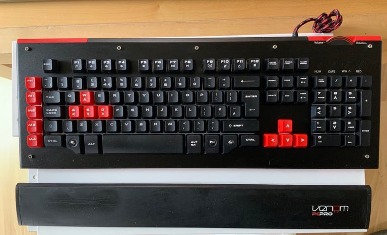Venom PCPRO mechanical gaming keyboard