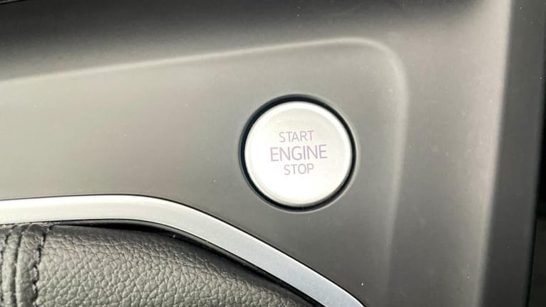 2022 Volkswagen Golf 1.5 TSI Life 5dr Manual Hatchback Petrol Manual