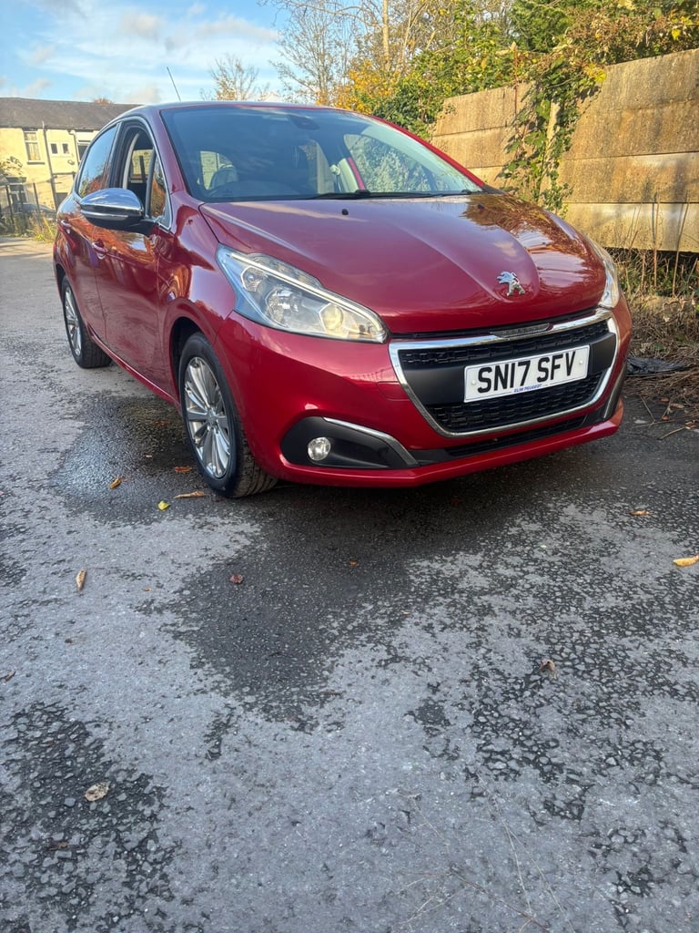 Peugeot, 208, Hatchback, 2017, Manual, 1560 (cc), 5 doors