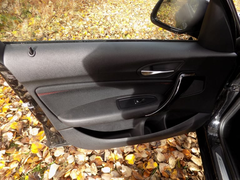 2019 BMW 1 Series 118i [1.5] Sport 5dr [Nav/Servotronic] HATCHBACK Petrol Automatic