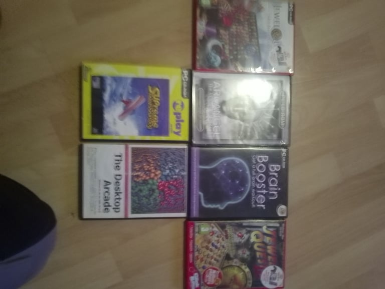 Boxed like new retro gaming pc from 2002 win xp with games 