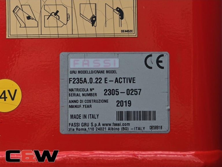 2019(19) FA LF 230 4x2 DROPSIDE REAR MOUNTED CRANE