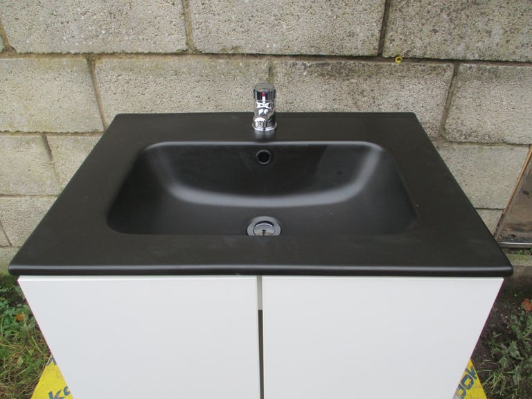 2 Door Floorstanding Vanity Unit Inc Sink, Tap & Waste